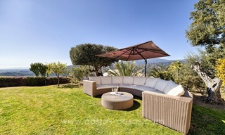Luxe villa te koop met adembenemend zeezicht, boven de Golden Mile te Marbella 3