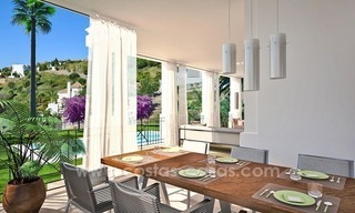 Luxe villa te koop met golf- en zeezicht in Benahavis - Marbella 12