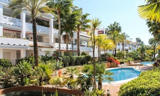 Eerstelijn strand appartement met zeezicht te koop op de Golden Mile, Marbella 5