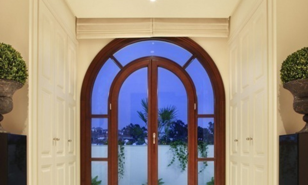 Estepona te koop: Beachfont luxe appartementen, Estepona, Costa del Sol 14