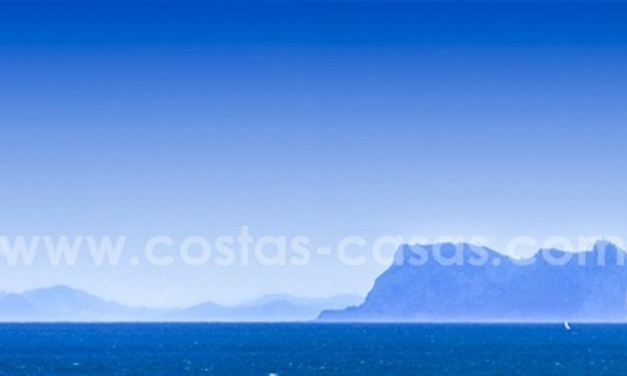 Estepona te koop: Beachfont luxe appartementen, Estepona, Costa del Sol 11