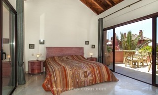 Luxe eerstelijnstrand penthouse appartement te koop op de New Golden Mile tussen Marbella en Estepona 30