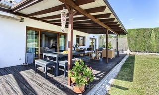 Stijlvol gerenoveerde villa – finca te koop in Estepona, Costa del Sol 5