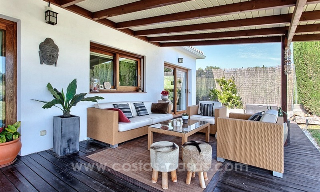 Stijlvol gerenoveerde villa – finca te koop in Estepona, Costa del Sol 7