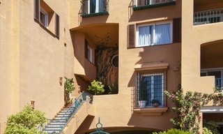Marbella – Nueva Andalucia Te Koop: Prachtig en volledig gerenoveerd riant Appartement in een zeer gegeerd complex 7