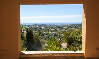 Marbella – Nueva Andalucia Te Koop: Prachtig en volledig gerenoveerd riant Appartement in een zeer gegeerd complex 19