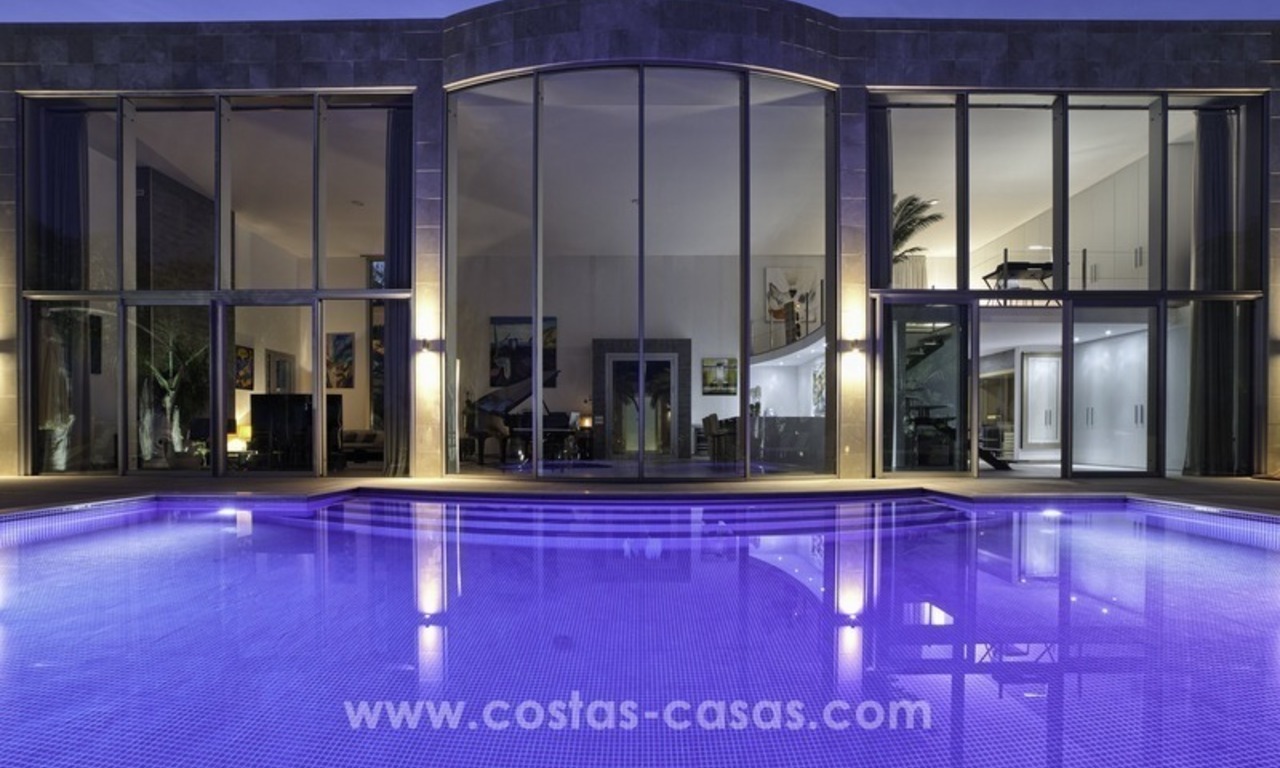 Moderne villa te koop in Nueva Andalucia met prachtig uitzicht in Marbella 2