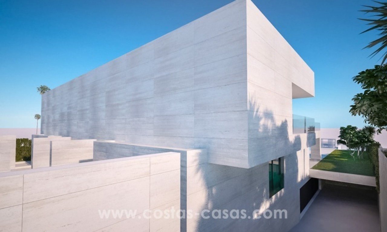 Nieuwe Moderne Eerstelijn strand Villa te koop, New Golden Mile, Marbella - Estepona 4