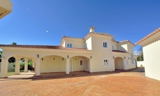 Luxe villa te koop vlakbij het strand in Marbella - Estepona 7