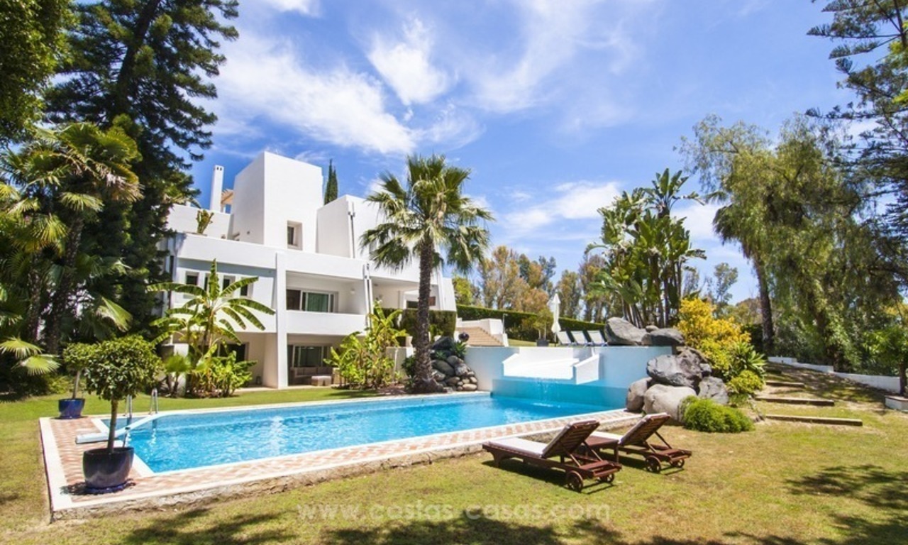 Eerstelijn golf design villa te koop in Nueva Andalucia, Marbella 6