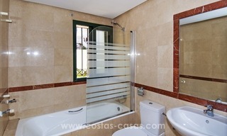 Koopje! Appartement te koop in Nueva Andalucia op loopafstand van alle voorzieningen en Puerto Banus in Marbella 10