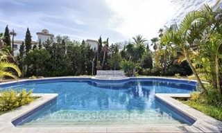 Villa te koop in een moderne andalusische stijl in Nueva Andalucia te Marbella 2