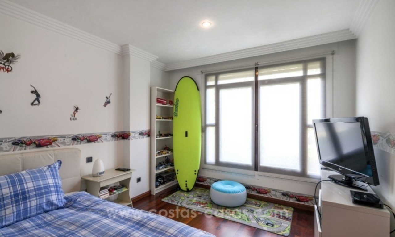 Luxe appartement te koop in Puerto Banus te Marbella 10