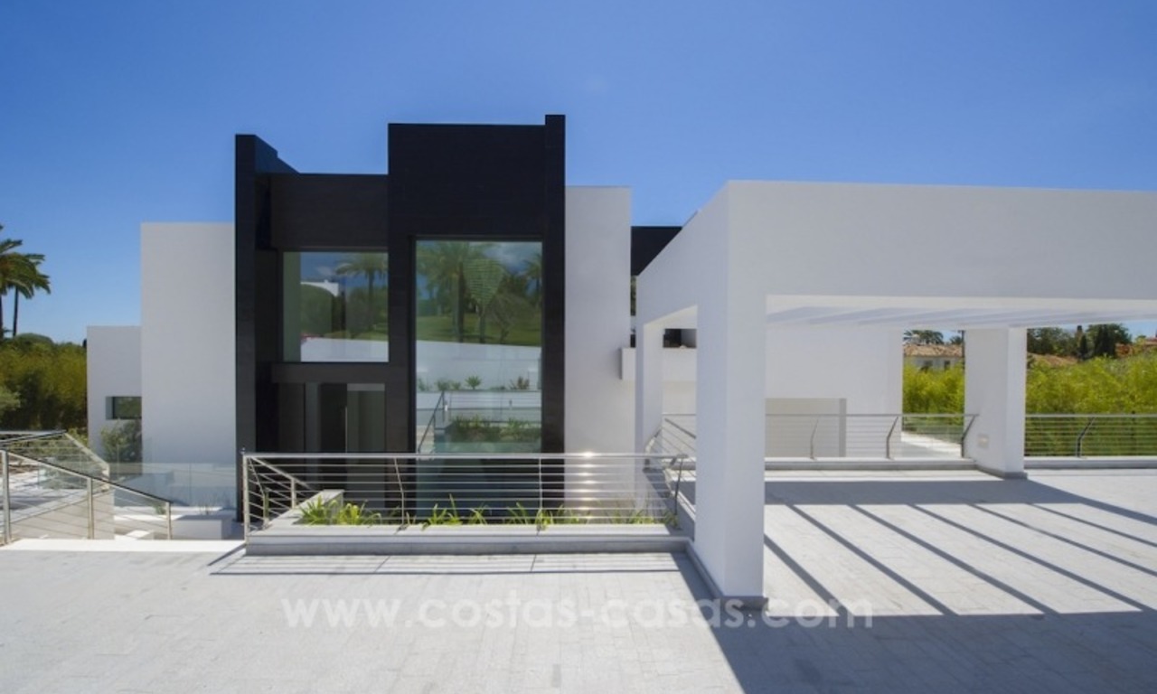 Nieuwe Moderne Design Villa te koop in Nueva Andalucia, Marbella 9