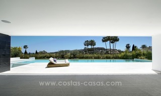 Nieuwe Moderne Design Villa te koop in Nueva Andalucia, Marbella 16