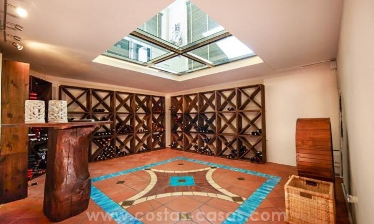 Designer golf villa te koop in Nueva Andalucia, Marbella 22