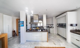 Designer golf villa te koop in Nueva Andalucia, Marbella 15