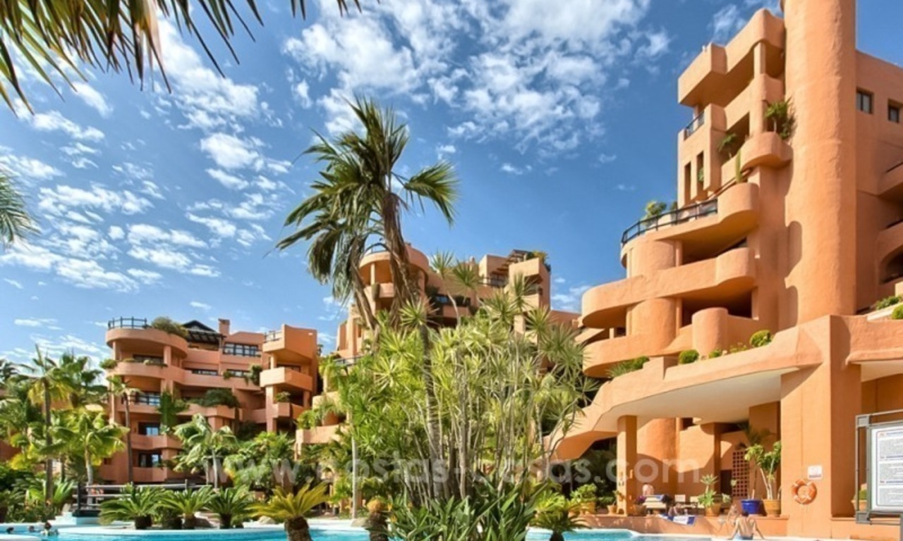 Appartement te koop met zeezicht in de private wing van Hotel Kempinski, Estepona – Marbella 3