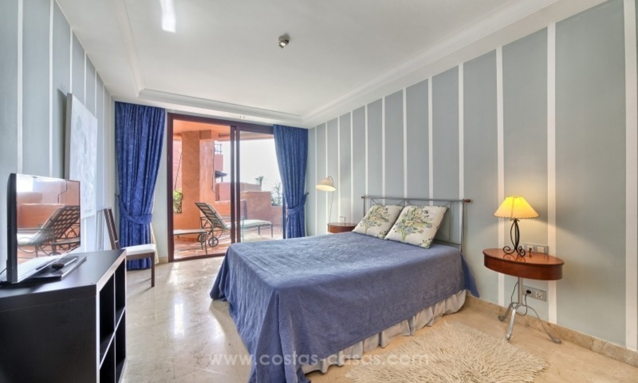 Appartement te koop met zeezicht in de private wing van Hotel Kempinski, Estepona – Marbella 16