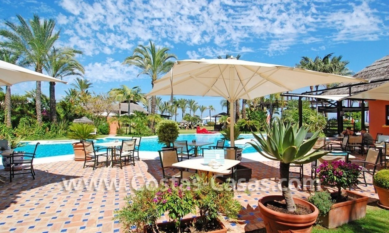 Appartement te koop met zeezicht in de private wing van Hotel Kempinski, Estepona – Marbella 24