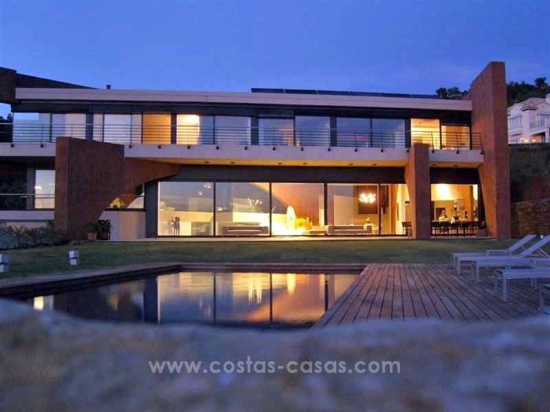 Ultra moderne design villa te koop in Benahavis – Marbella