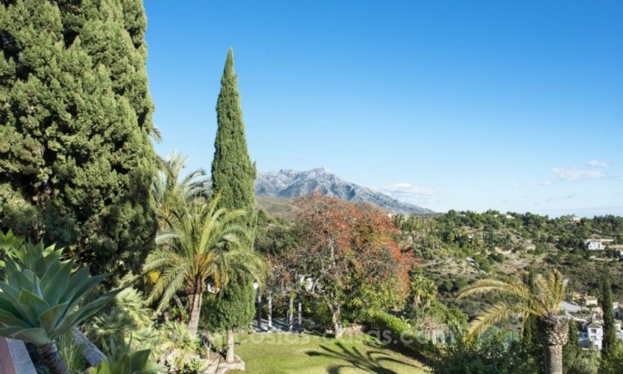 Luxe villa te koop in Marbella – Benahavis: El Madroñal landgoed met zeezicht 11