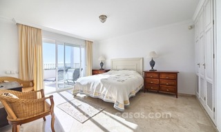 Ruim 4-slaapkamer penthouse appartement te koop met zeezicht in Benahavis – Marbella 19