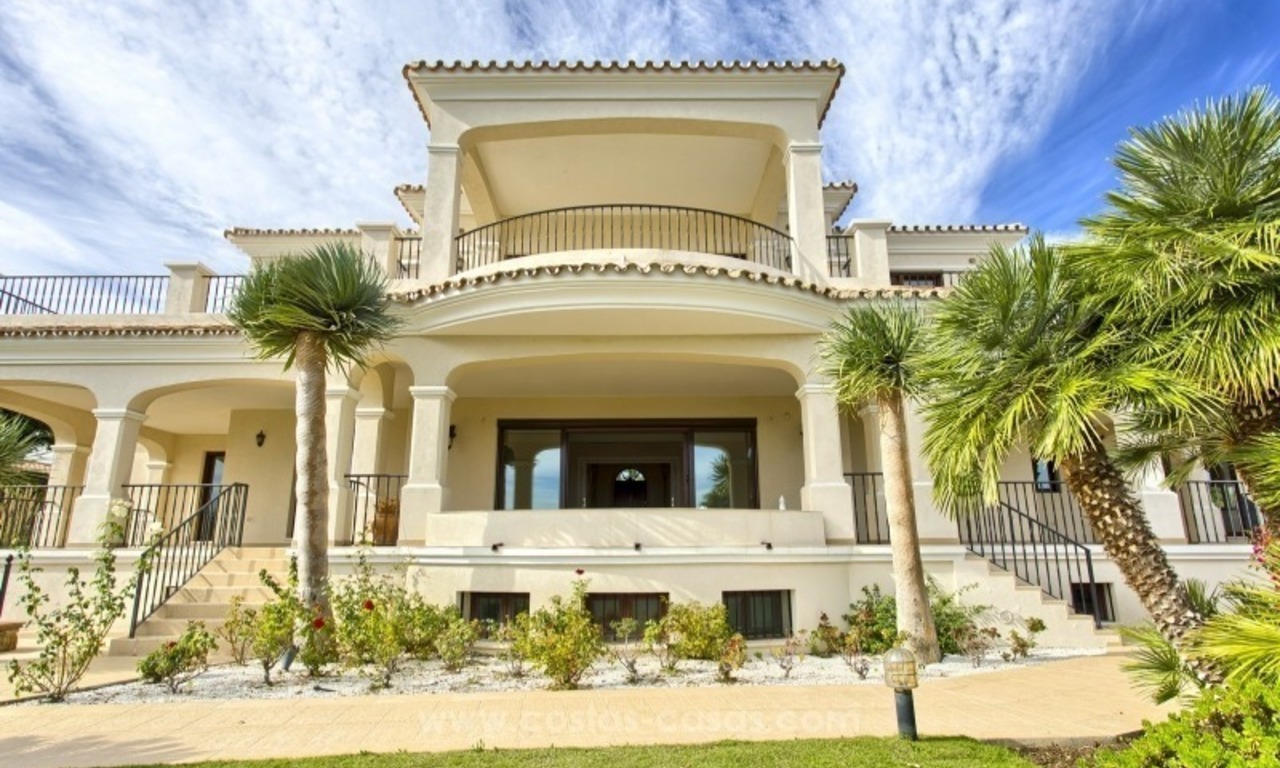 Luxe Villa met panoramisch zeezicht te koop, New Golden Mile, Marbella – Estepona 2
