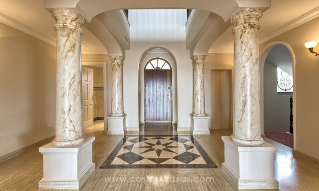 Luxe Villa met panoramisch zeezicht te koop, New Golden Mile, Marbella – Estepona 11