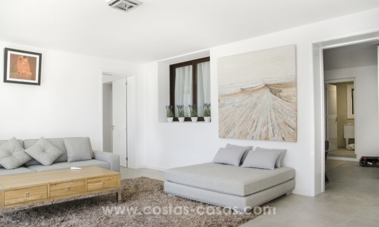 Gerenoveerde Moderne Villa te koop op de Golden Mile in Marbella 24