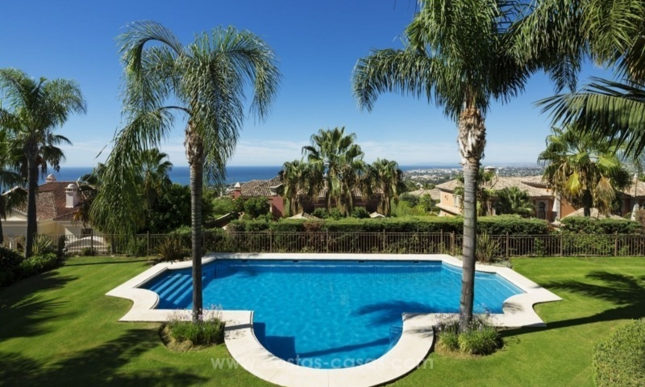 Te koop: Prachtige villa en architecten pronkstuk op de Golden Mile, Sierra Blanca - Marbella 2