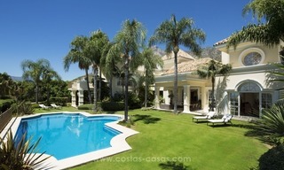 Te koop: Prachtige villa en architecten pronkstuk op de Golden Mile, Sierra Blanca - Marbella 0