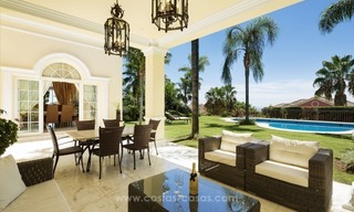 Te koop: Prachtige villa en architecten pronkstuk op de Golden Mile, Sierra Blanca - Marbella 4