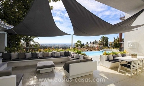 Villa in moderne stijl te koop in het gebied van Marbella - Benahavis 