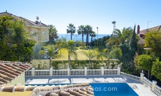 Tweedelijn strand villa te koop in Marbella met zeezicht en in onberispelijke staat 32