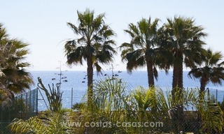 Tweedelijn strand villa te koop in Marbella met zeezicht en in onberispelijke staat 34