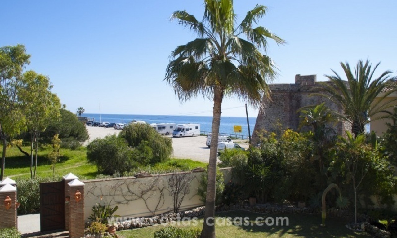 Tweedelijn strand villa te koop in Marbella met zeezicht en in onberispelijke staat 38