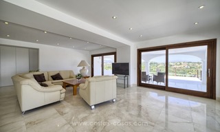 Moderne gerenoveerde villa te koop, New Golden Mile, Marbella – Estepona 12