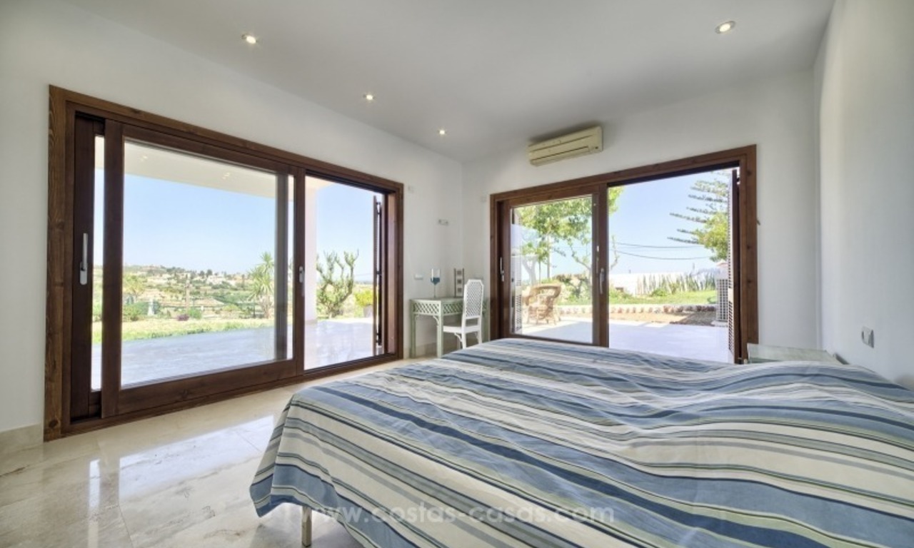 Moderne gerenoveerde villa te koop, New Golden Mile, Marbella – Estepona 22