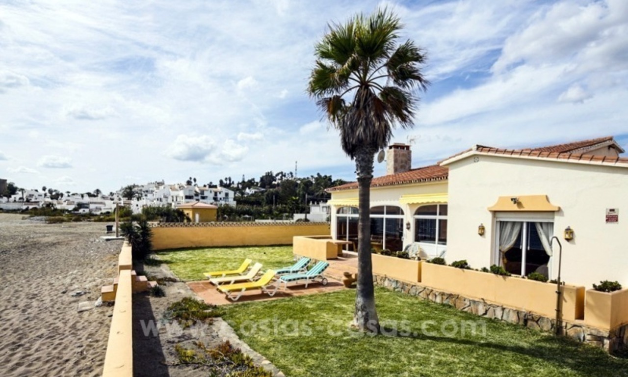 Eerstelijn strand villa te koop in Estepona, Costa del Sol 5