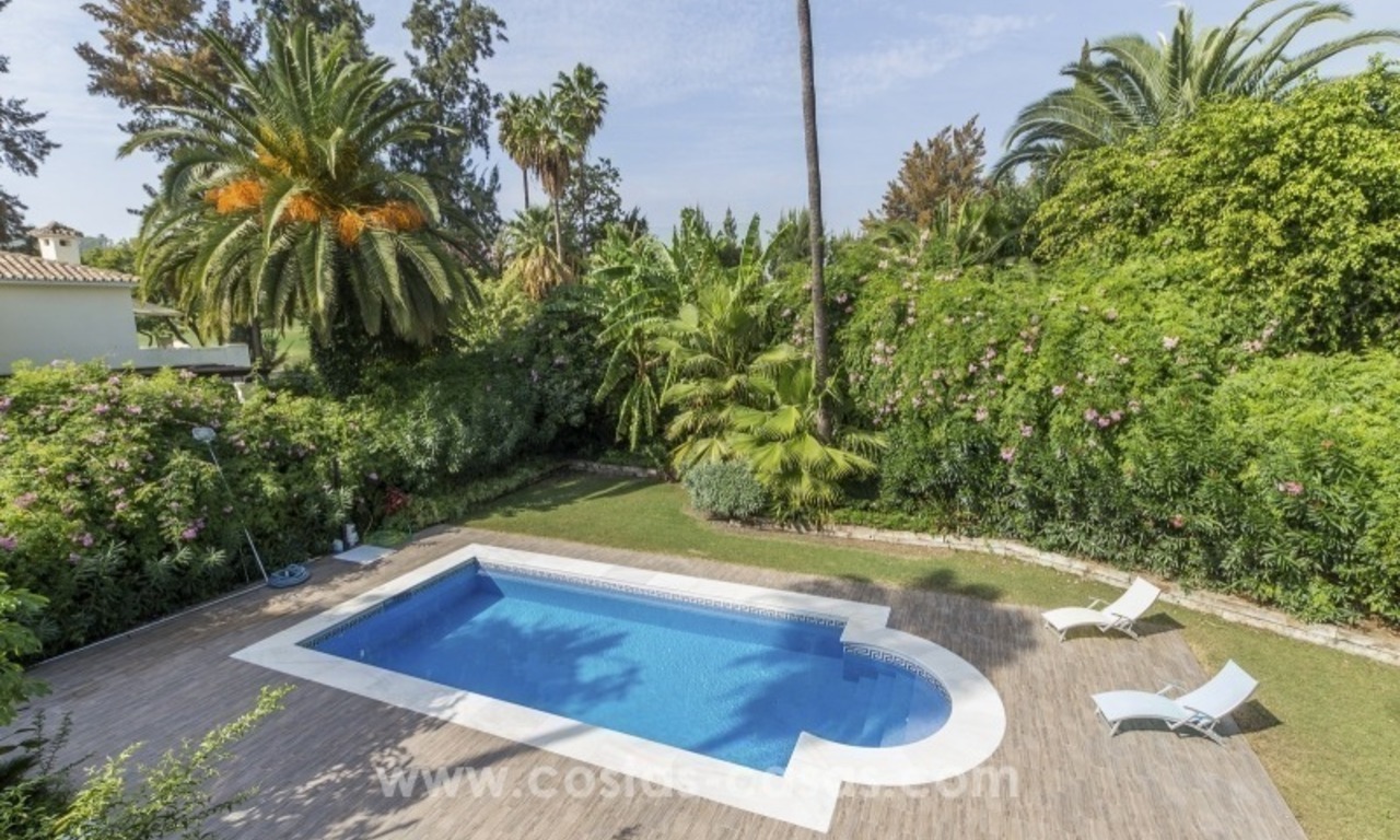 In moderne stijl gerenoveerde villa te koop in Nueva Andalucia, Marbella 8