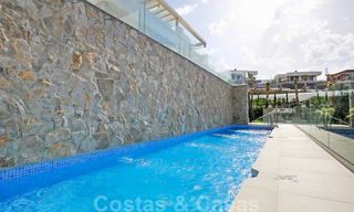 Moderne design appartementen met eigen zwembad te koop in boutique complex in Nueva Andalucia te Marbella 28745 