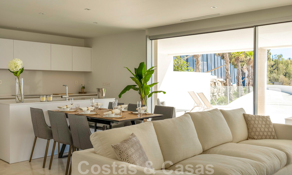 Moderne design appartementen met eigen zwembad te koop in boutique complex in Nueva Andalucia te Marbella 28754