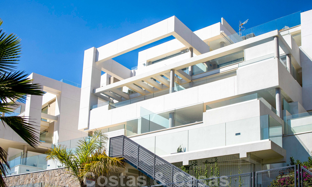 Moderne design appartementen met eigen zwembad te koop in boutique complex in Nueva Andalucia te Marbella 28769