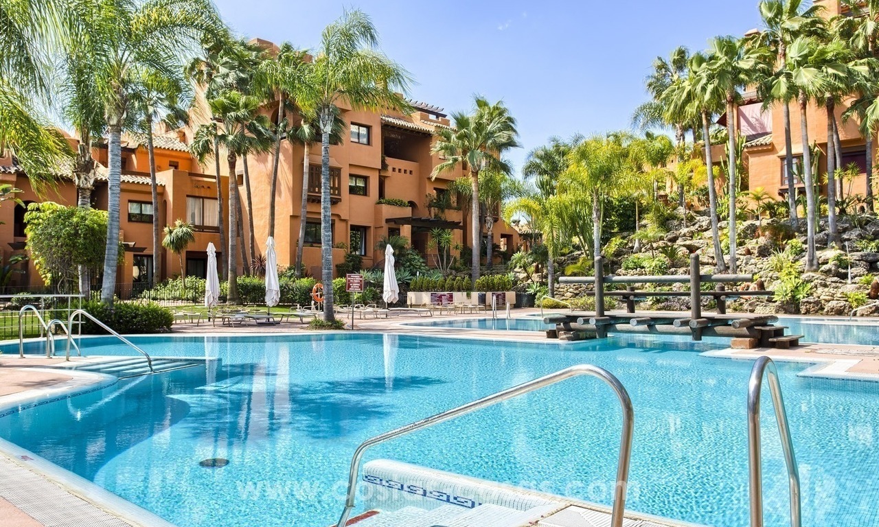 Ruim luxe appartement te koop dichtbij Puerto Banus in Nueva Andalucia te Marbella 5