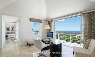Contemporaine design Villa te koop in El Madroñal te Benahavis - Marbella 13