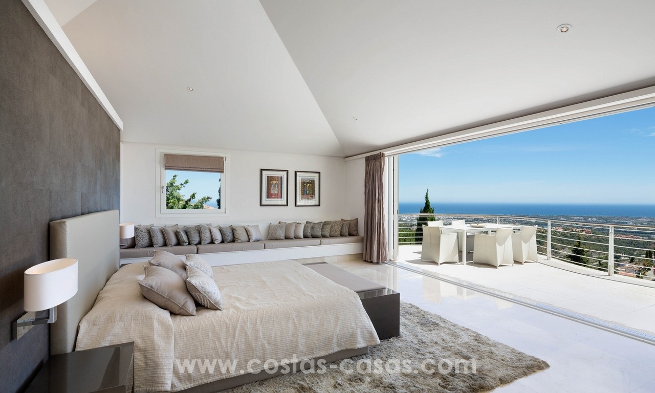 Contemporaine design Villa te koop in El Madroñal te Benahavis - Marbella 14