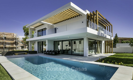 Nieuwe instapklare moderne villa te koop in Benahavis - Marbella, in een omheind villacomplex 16581