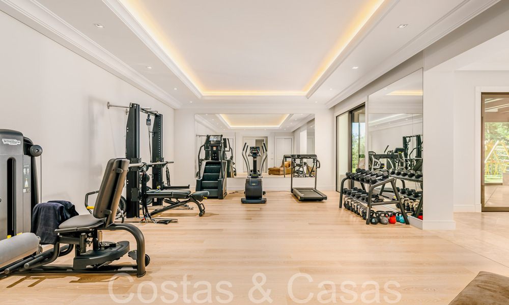 Meesterlijke luxevilla met panoramisch zeezicht in Sierra Blanca op de Golden Mile van Marbella 68156