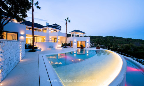 Moderne Design villa te koop met zeezicht in La Zagaleta, Benahavis – Marbella 21129